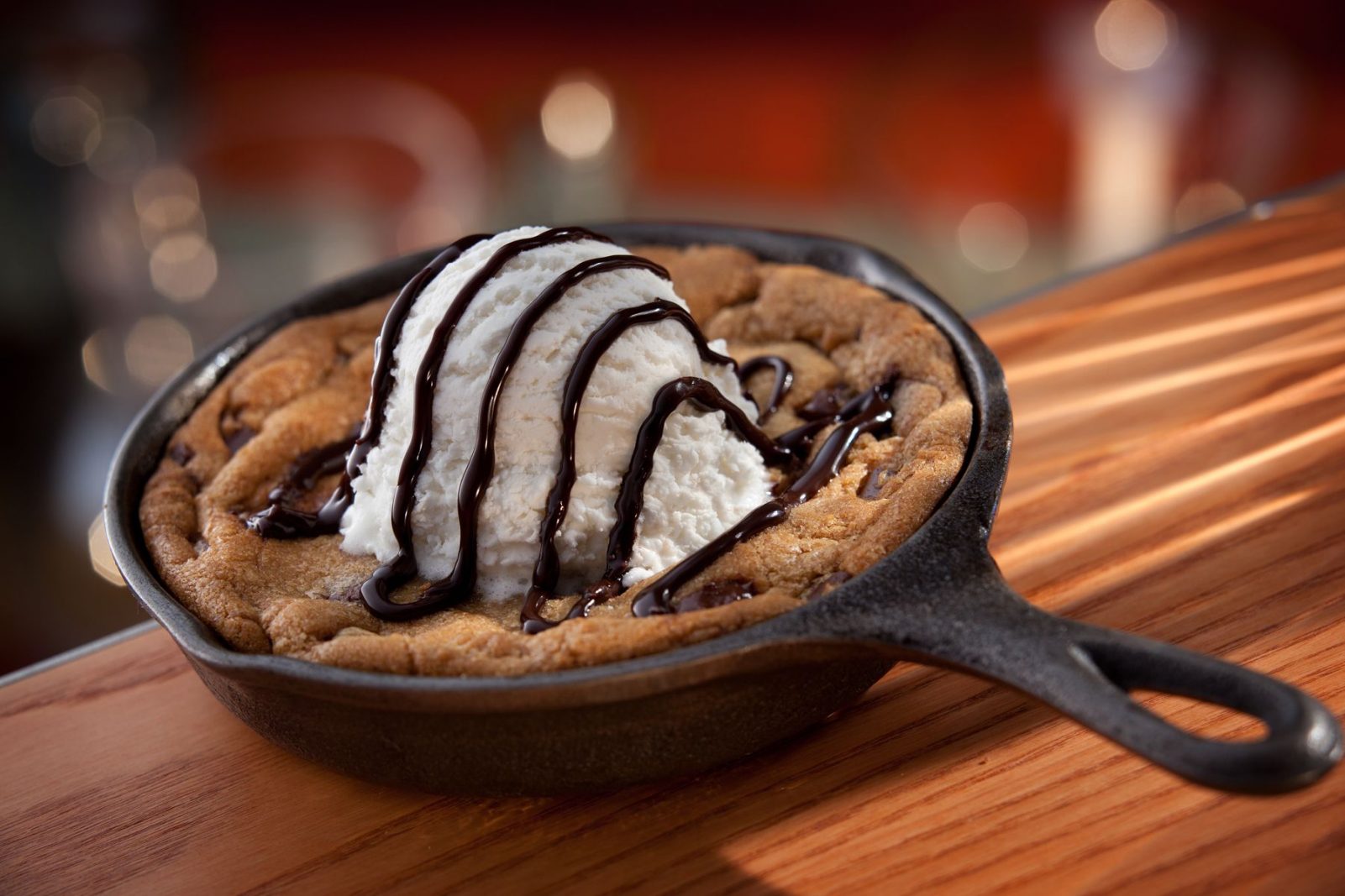 🌶 Eat at Chili’s and We’ll Tell You What People Hate Most About You chilis Skillet Chocolate Chip Cookie
