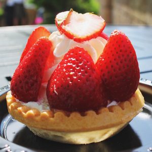 Everyone Is a Combo of Three Disney Characters — Who Are You? Tarte aux Fraises