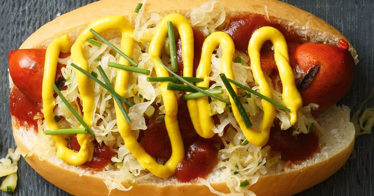 🌭 Build a Saucy Hot Dog and We’ll Give You a Celebrity Beefcake to Marry 9