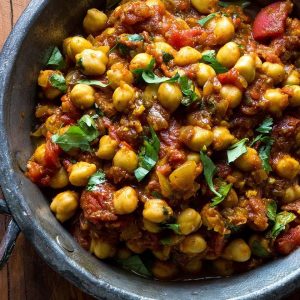 Your Indian Food Preferences Will Determine What Color Empowers You Chhole