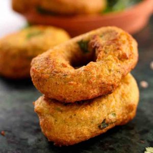 Your Indian Food Preferences Will Determine What Color Empowers You Vadai