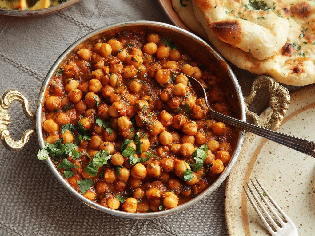 Your Indian Food Preferences Will Determine What Color Empowers You Chana masala1