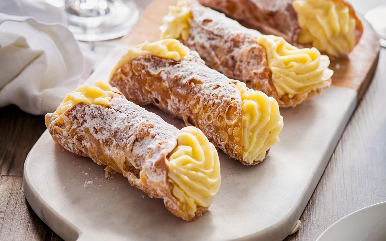 🥐 If You’ve Eaten 22/30 of These Foods, You’re a Real Pastry Fan Cannoli
