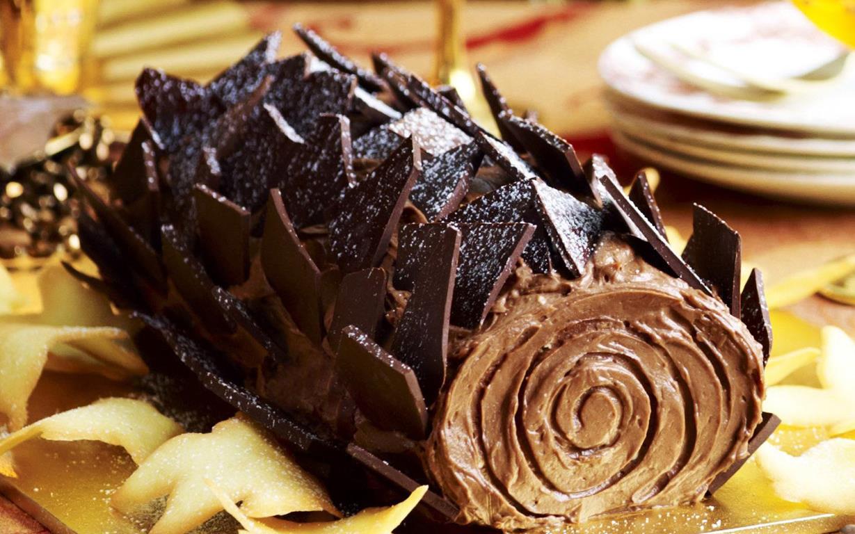 🍰 Sorry, You Can Eat Dessert Only If You Pass This Tricky Spelling Test yule log