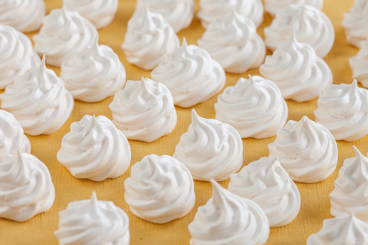🍰 Sorry, You Can Eat Dessert Only If You Pass This Tricky Spelling Test Meringue cookies