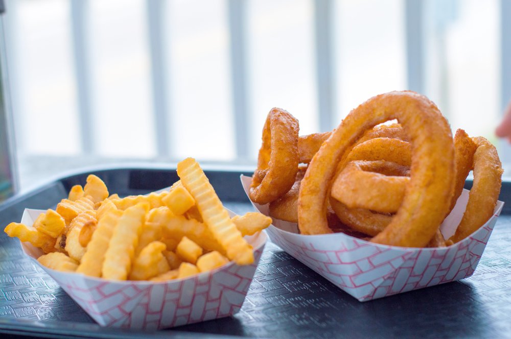 Make Difficult Food Choices to Know If You're More Logi… Quiz fries and onion rings