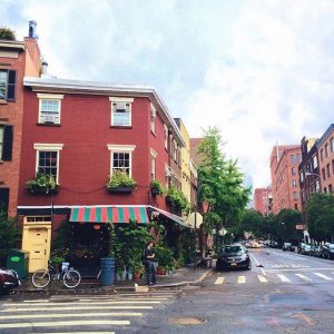 🤓 Only a Walking Encyclopedia Can Pass This General Knowledge Quiz New York village