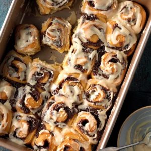 🍰 Your Dessert Choices Will Reveal Which Decade You Actually Belong in Cinnamon rolls