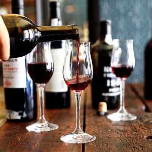 Food Quiz 🔥! How Would Gordon Ramsay Insult Your Burger? Wine