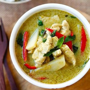 🥟 Unleash Your Inner Foodie with This Delicious Asian Cuisine Personality Quiz 🍣 Green curry