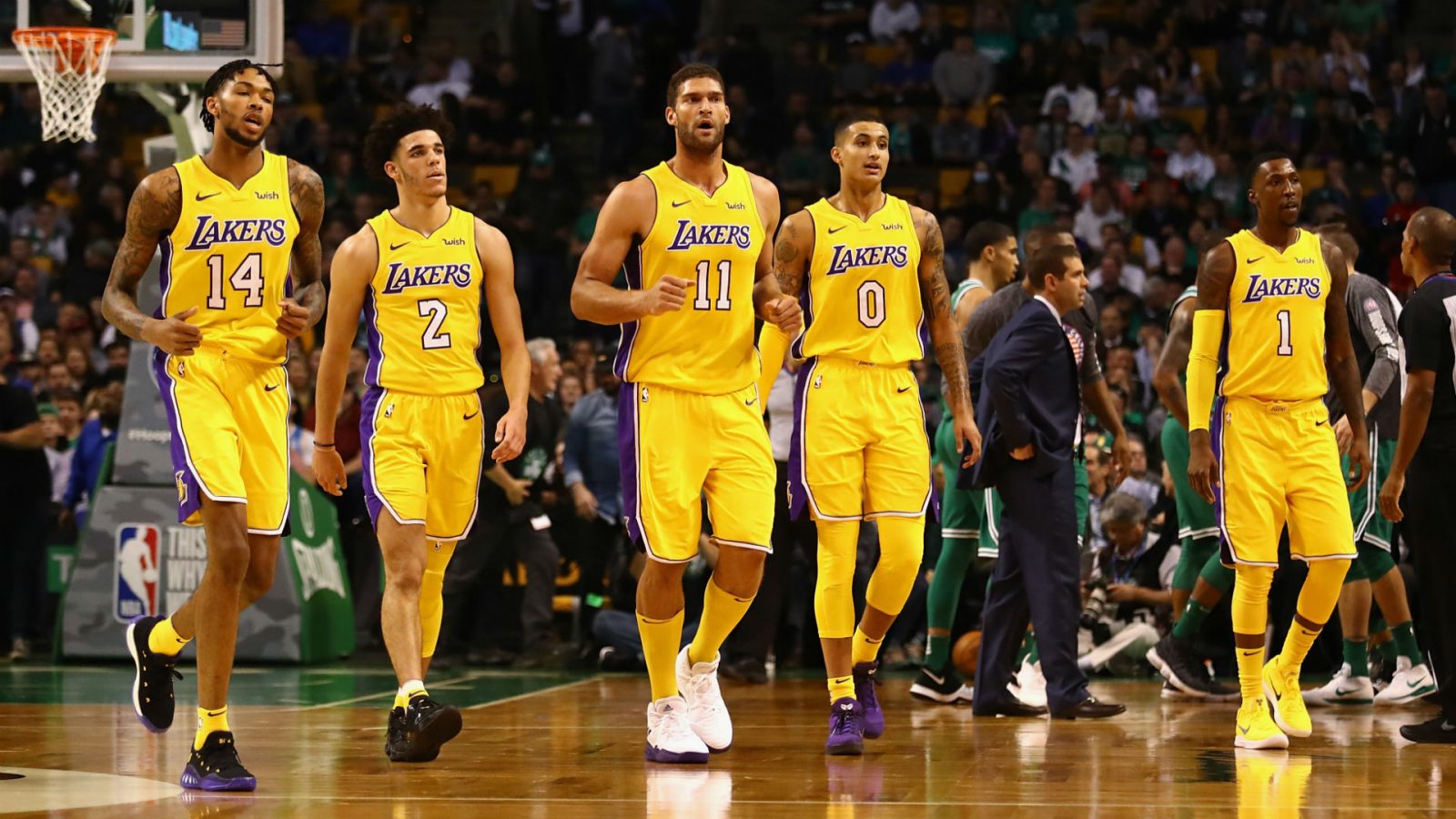 Only Actual Geniuses Have Scored Over 15/20 on This Trivia Test. Will You? Lakers