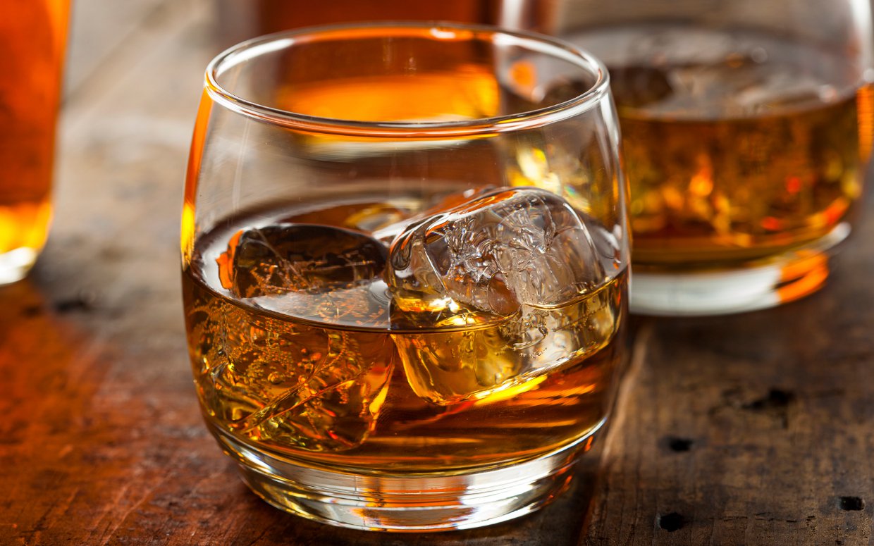 Only Actual Geniuses Have Scored Over 15/20 on This Trivia Test. Will You? bourbon