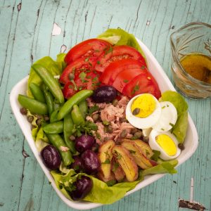 🍽 Eat a Fancy Meal and We’ll Guess If You’re an Introvert or Extrovert Nicoise salad