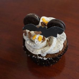 Eat Your Way Through Paris To Know Your Next Holiday De… Quiz Cookies and cream bat cupcake