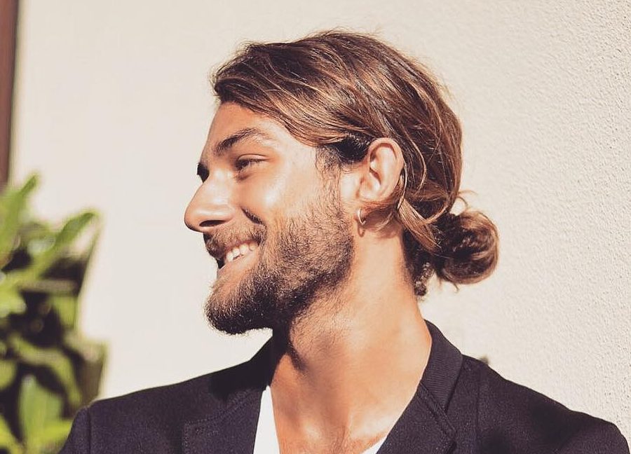 This Turn On/Turn Off Test Will Reveal How Long You’ve Been Single filippomelloni low man bun with beard e1491414621161