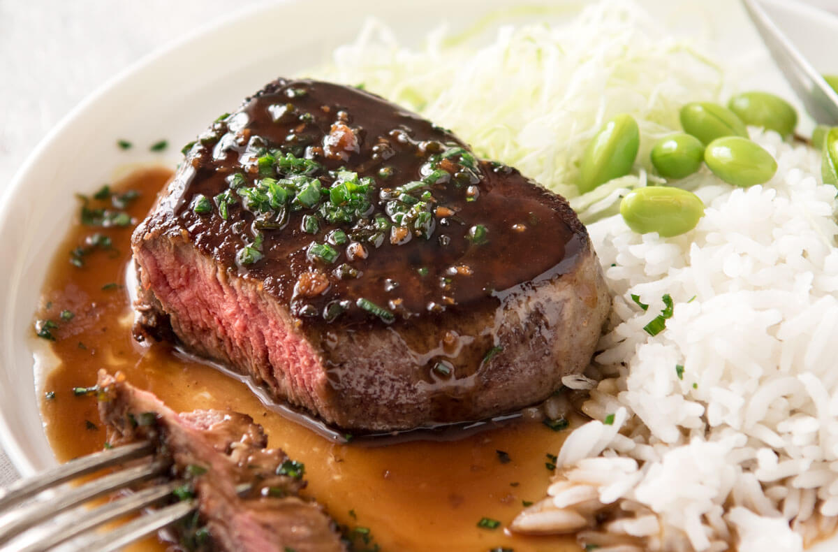 ❤ Cook a Romantic Dinner and We’ll Reveal What Your Next Boyfriend Will Be Like steak entree