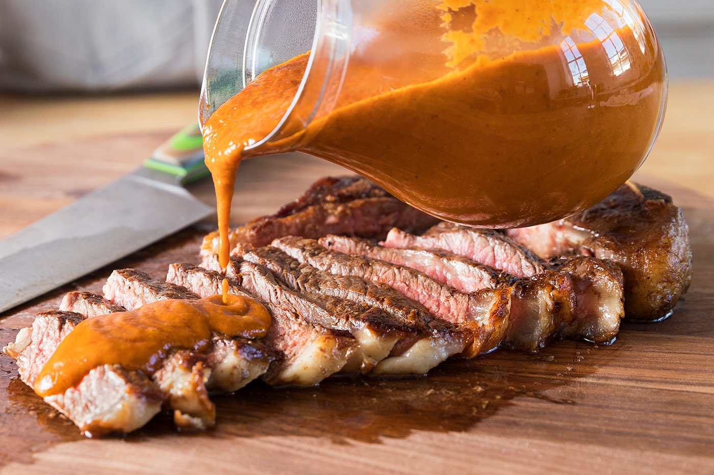 ❤ Cook a Romantic Dinner and We’ll Reveal What Your Next Boyfriend Will Be Like sauce on steak