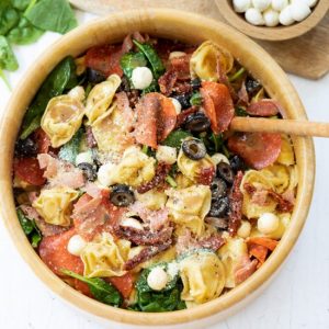 🍔 Build a Luxury Burger and We’ll Guess How Old You Are With 100% Accuracy Tuscan tortellini salad