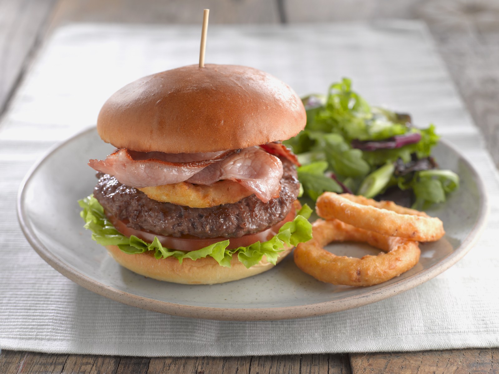 🍔 Build a Luxury Burger and We’ll Guess How Old You Are With 100% Accuracy gourmet burger bun