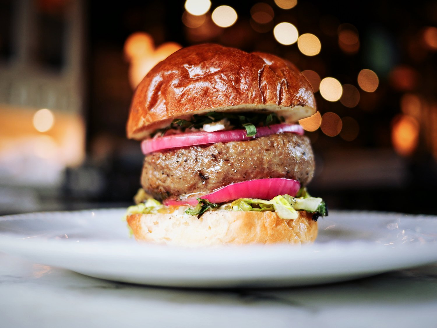 🍔 Build a Luxury Burger and We’ll Guess How Old You Are With 100% Accuracy Wagyu beef burger