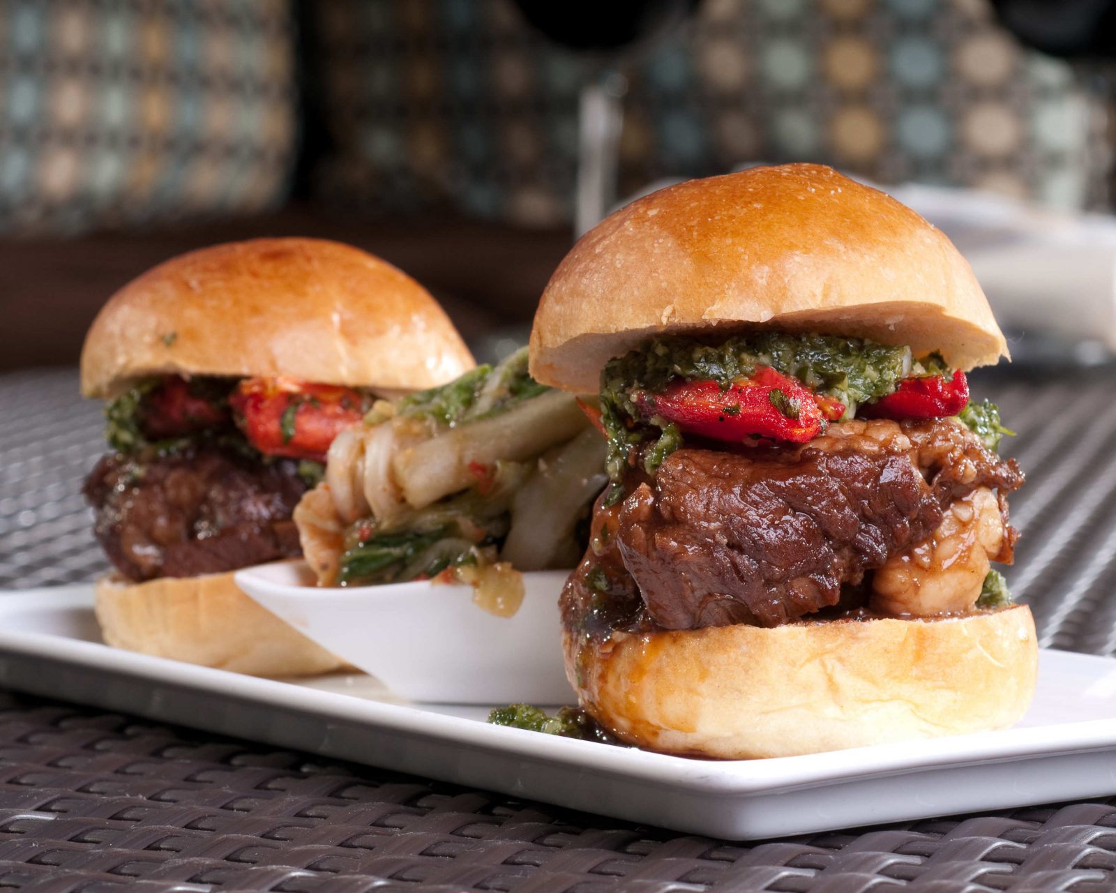 🍔 Build a Luxury Burger and We’ll Guess How Old You Are With 100% Accuracy Braised short ribs on burger