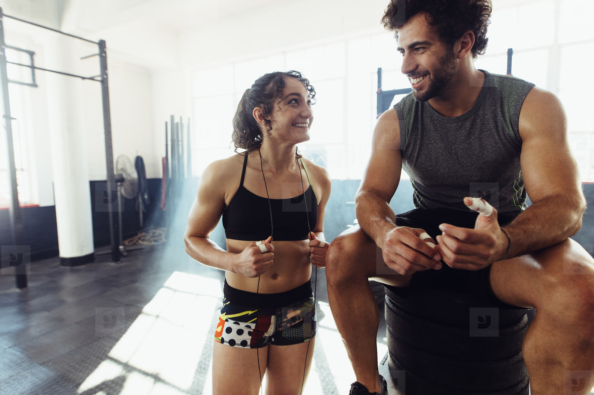 Everyone Has a Male Celeb Soulmate in His 30s — Here’s Yours couple at gym