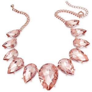 Put Together All-Pink Outfit & I'll Give You New Hairst… Quiz Pink crystals necklace