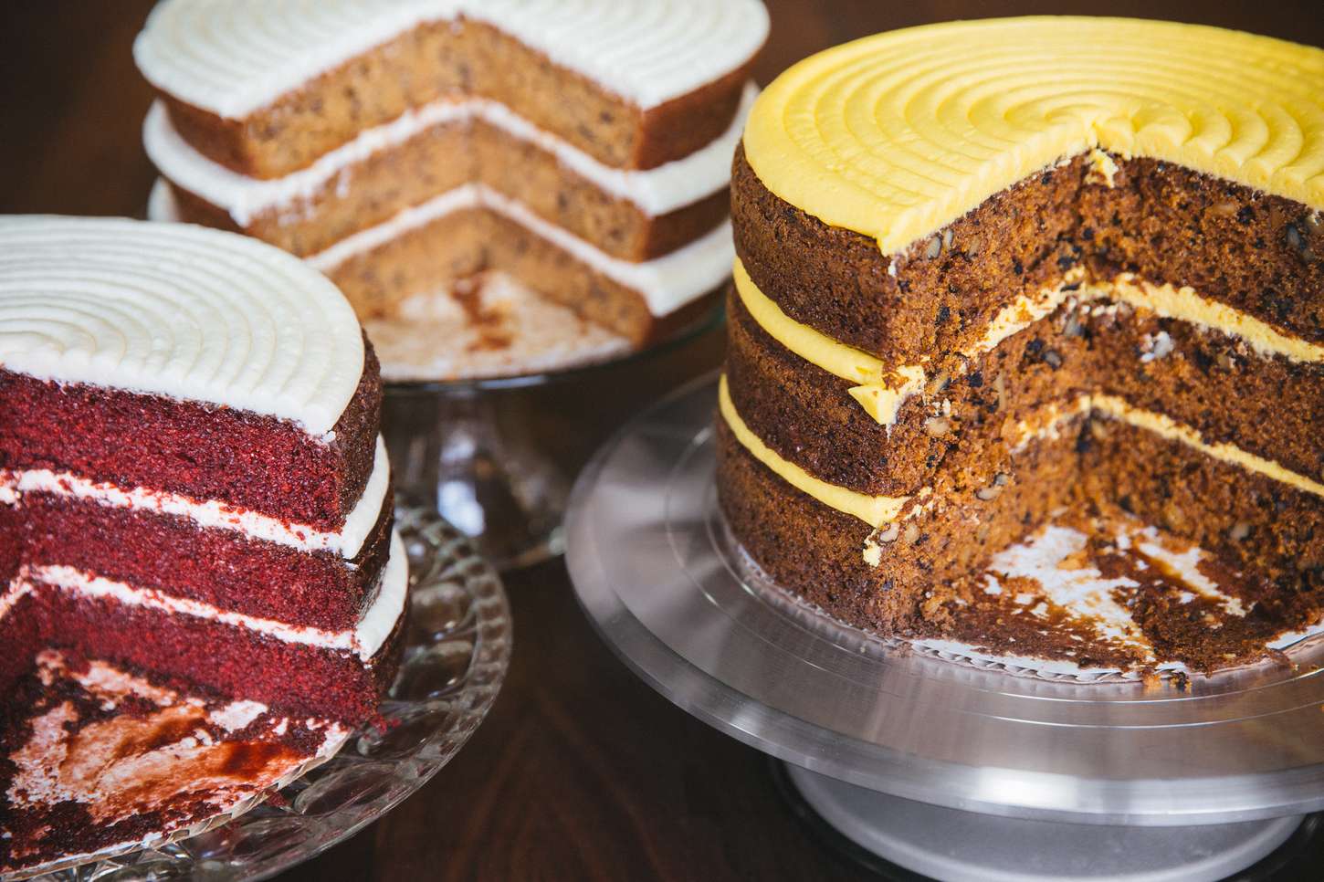 🍰 We Know Whether You’re an Introvert, Extrovert, Or Ambivert Based on Your Cake Opinions 4 cakes