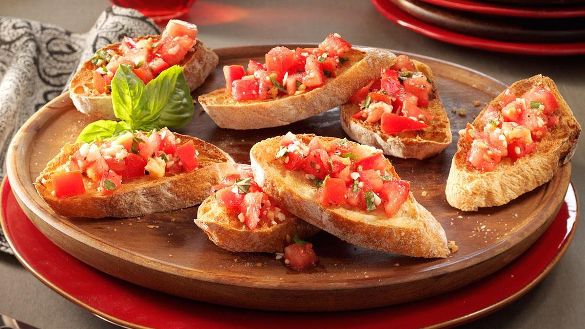 🍕 If You Can Name 12/15 of These Italian Foods, You Should Move to Italy Already Bruschetta