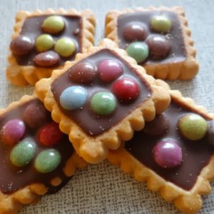 Can I Guess Age By Snacks You'd Eat In Different Countr… Quiz Leibniz Party Fun
