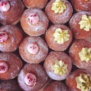 Eat Some Italian Food and We’ll Tell You Which Mediterranean City to Visit Bombolone