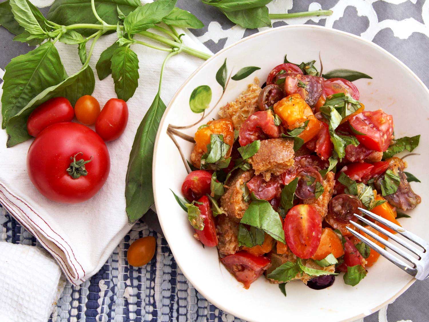 Eat Some Italian Food and We’ll Tell You Which Mediterranean City to Visit 9 panzanella