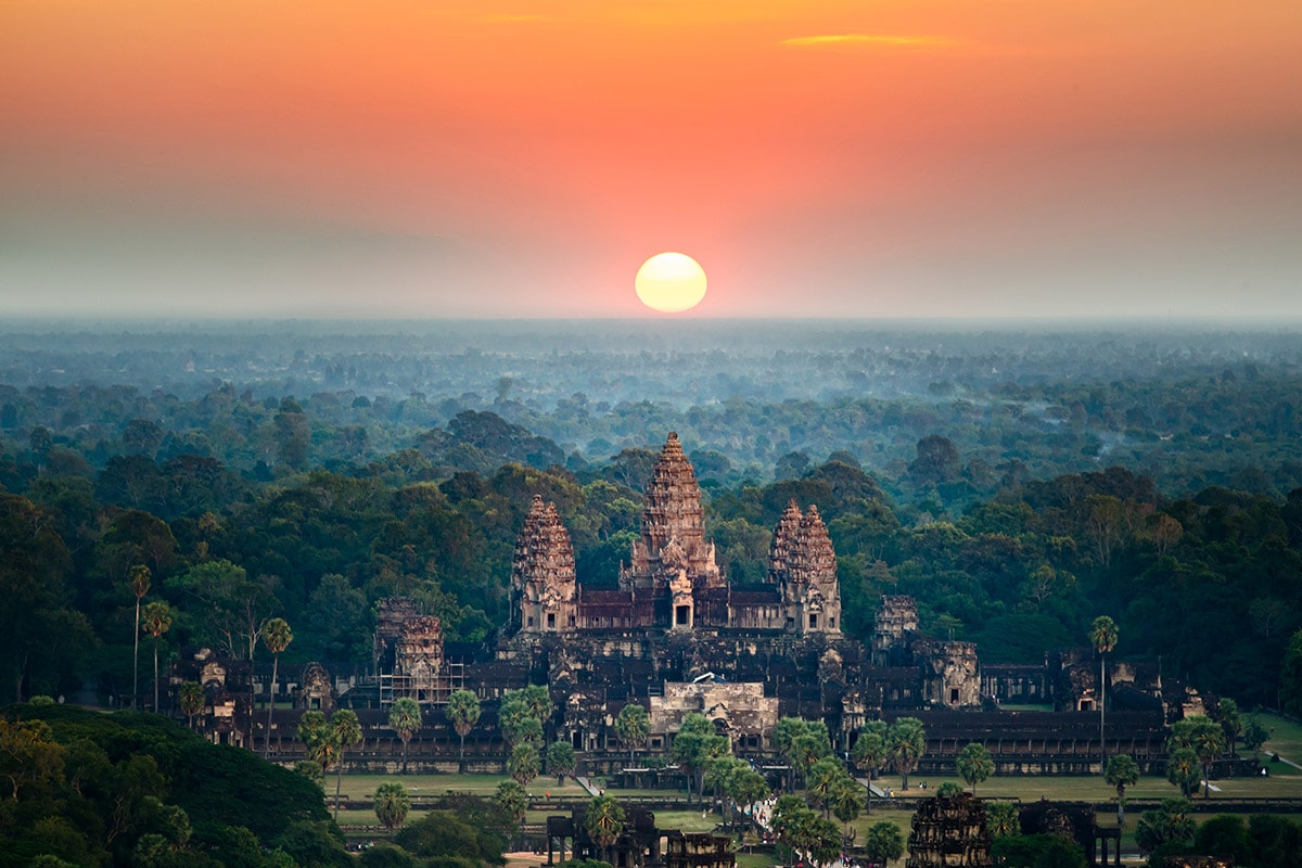 🗺 Most People Can’t Match 20/24 of These Famous Places to Their Country on a Map – Can You? Angkor Wat, Siem Reap, Cambodia