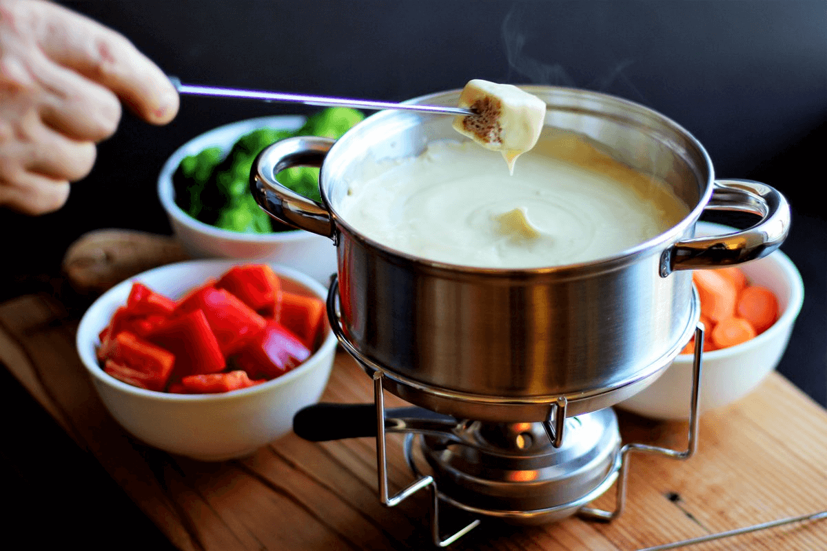 What Will Your Next Boyfriend Be Like? Make Some Tough Food Choices to Find Out gooey cheese fondue