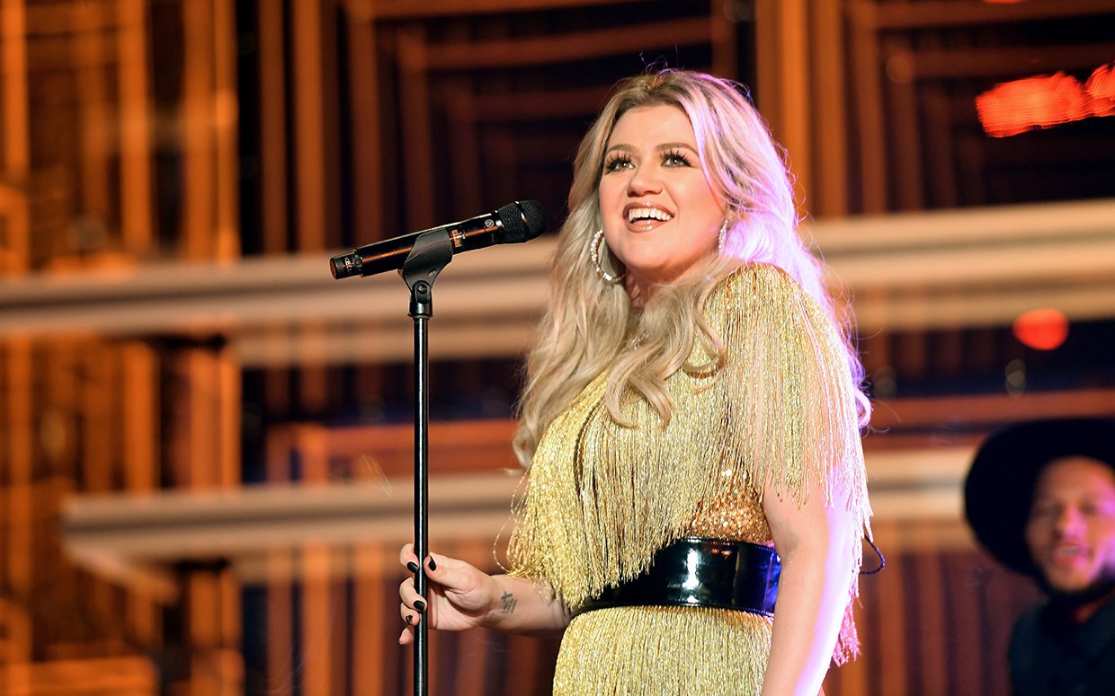 Only People Who Are Obsessed With Trivia Will Be Able to Pass This Quiz kelly clarkson