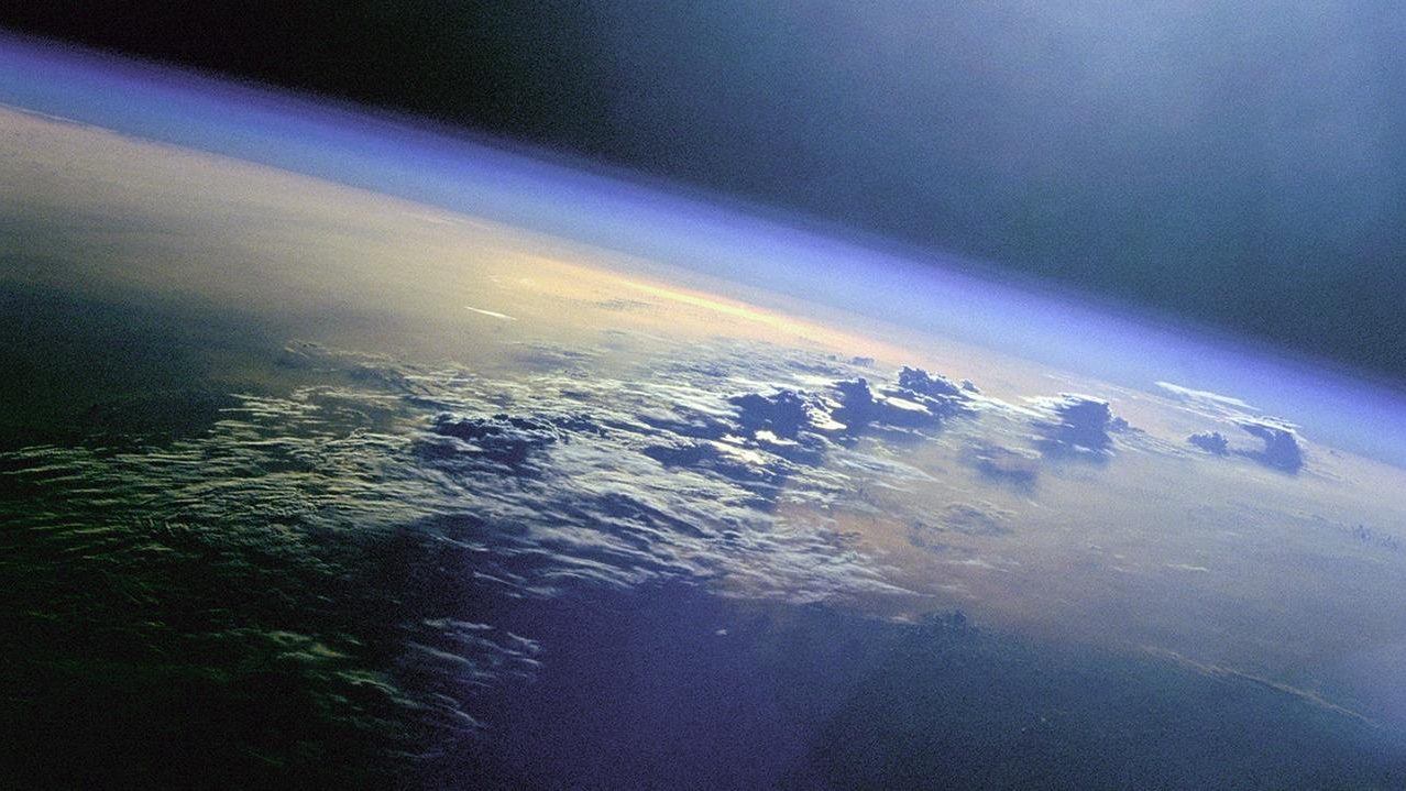 Only Someone With a High IQ Can Score 10/15 on This Quiz Planet Earth atmosphere