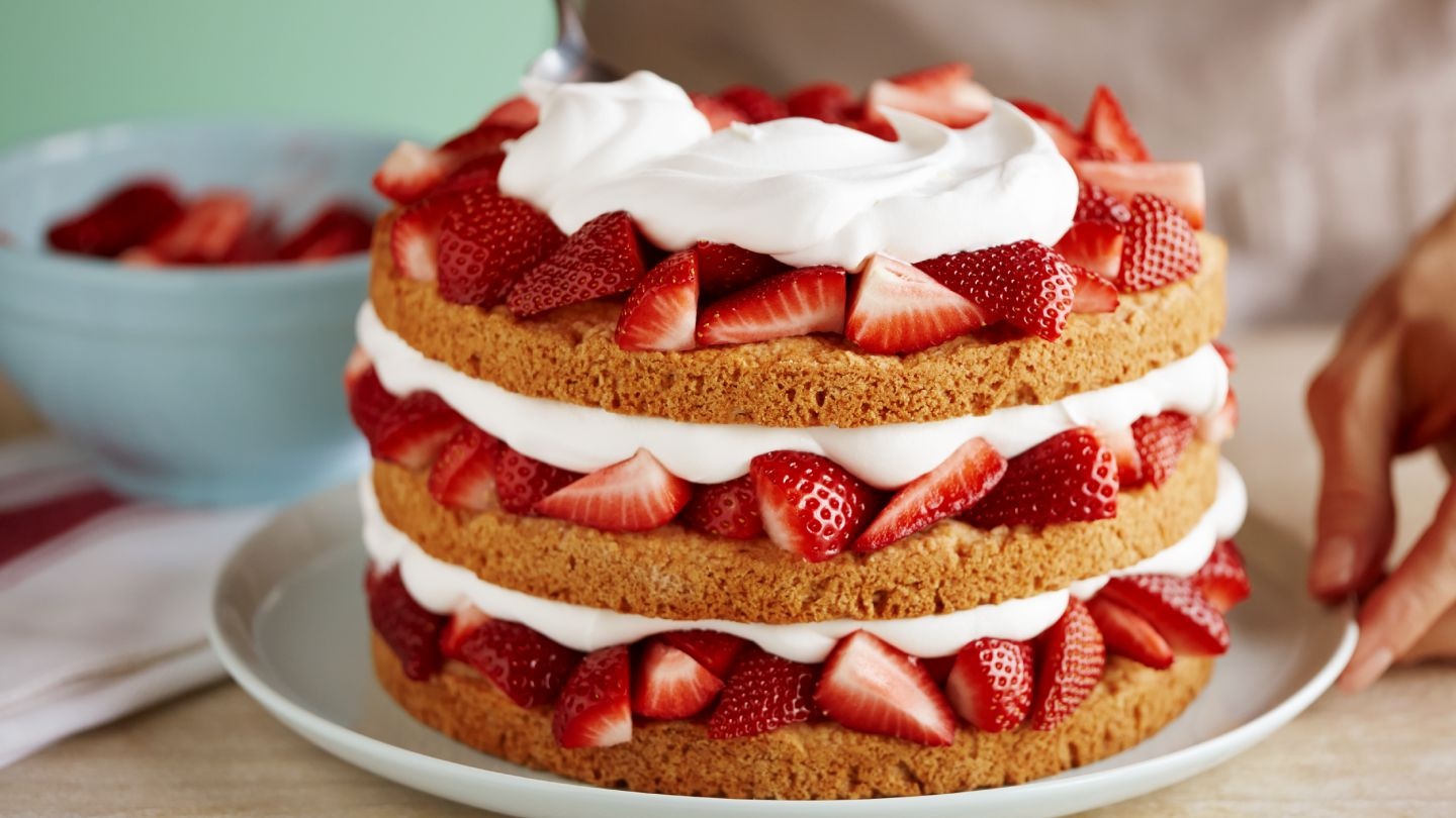 🍰 If You’ve Eaten 18/22 of These Things, You’re Obsessed With Cakes Strawberry Shortcake