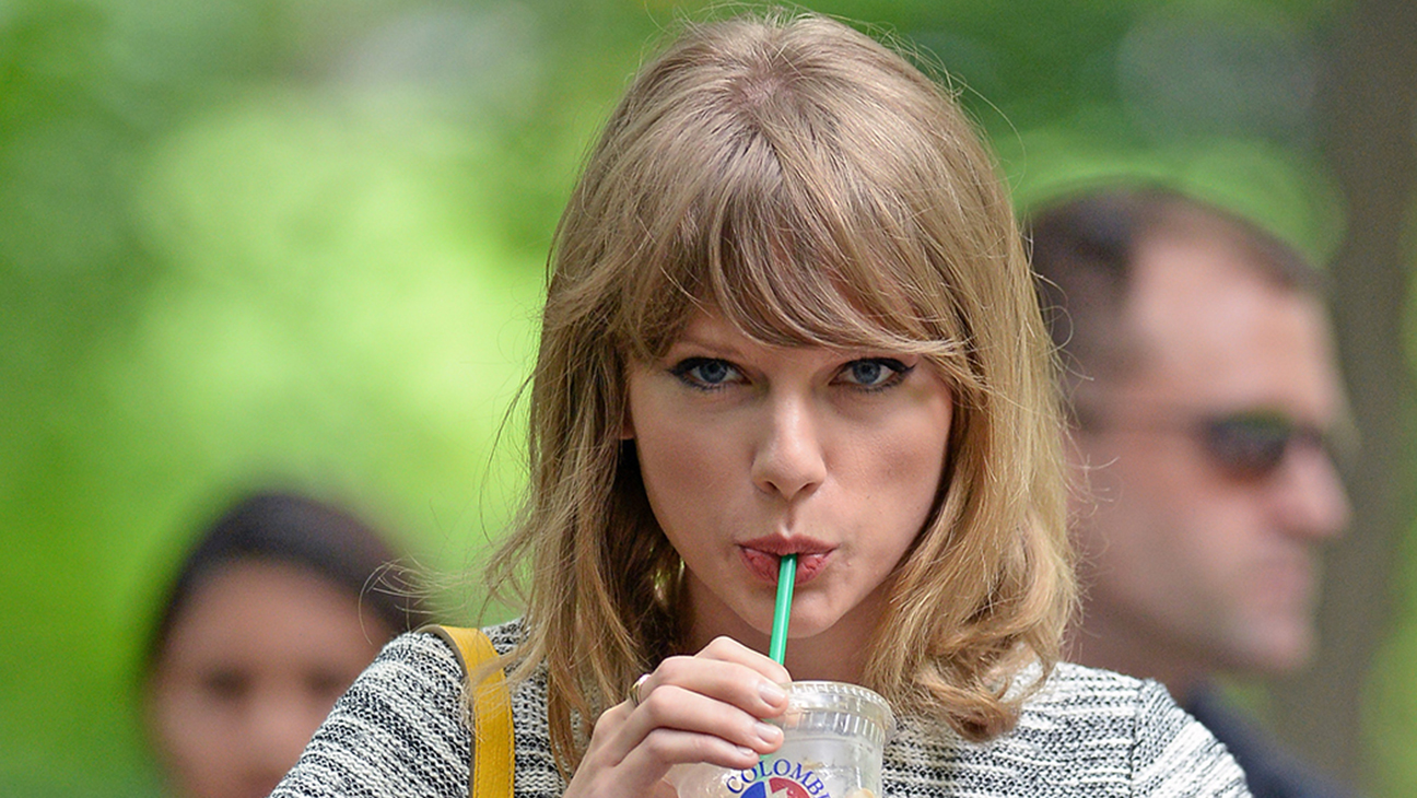 What Coffee Are You? Taylor Swift Goes To Central Park With A Friend