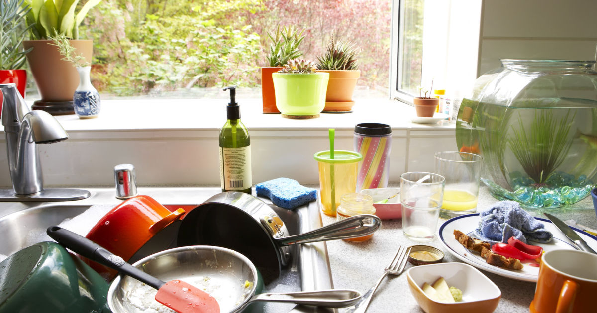 😈 If You Do at Least 9/17 of These Things, You’re Probably Evil 10 undone dishes