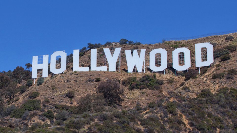 🍻 Can You Take Part in a Pub Quiz and Win It All? Hollywood sign