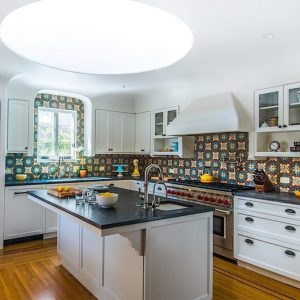 🏠 Design a House and We’ll Reveal If You Are Retro, Vintage or New Age This kitchen