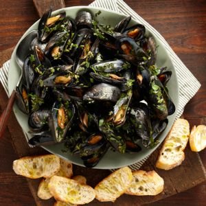 What's Your IQ, Based Only On Your Dinner Choices? Quiz Beer-steamed mussels