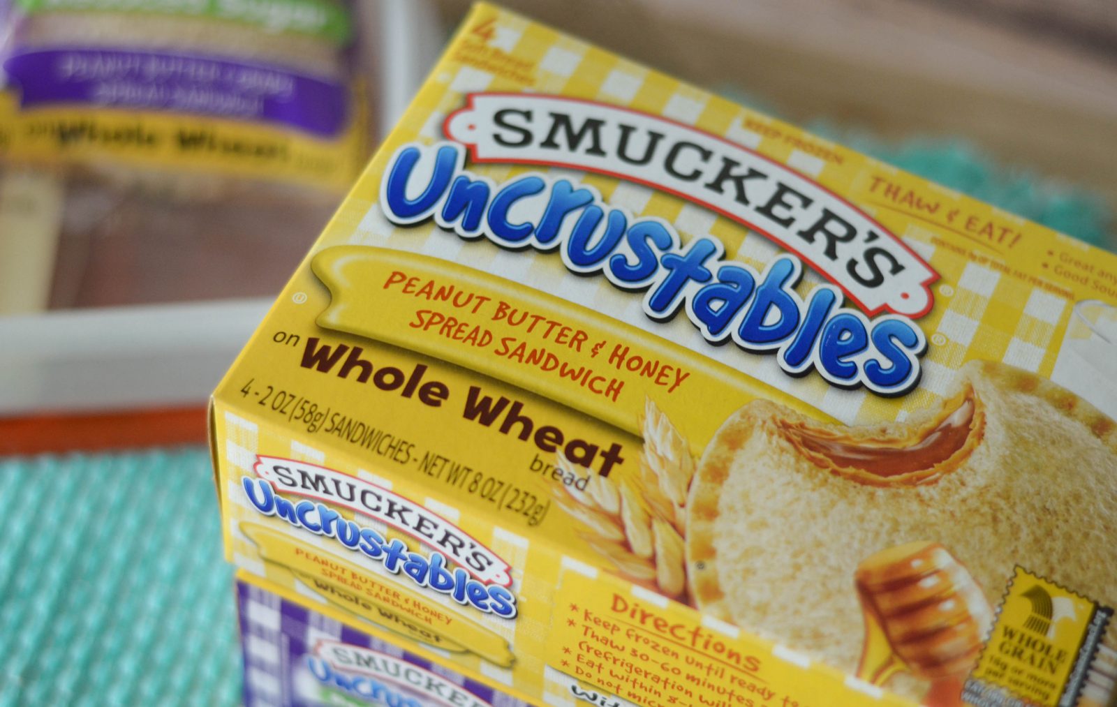 Build a ’90s Lunch Box and We’ll Reveal Which Iconic Decade Boyfriend You’ll Have Uncrustables