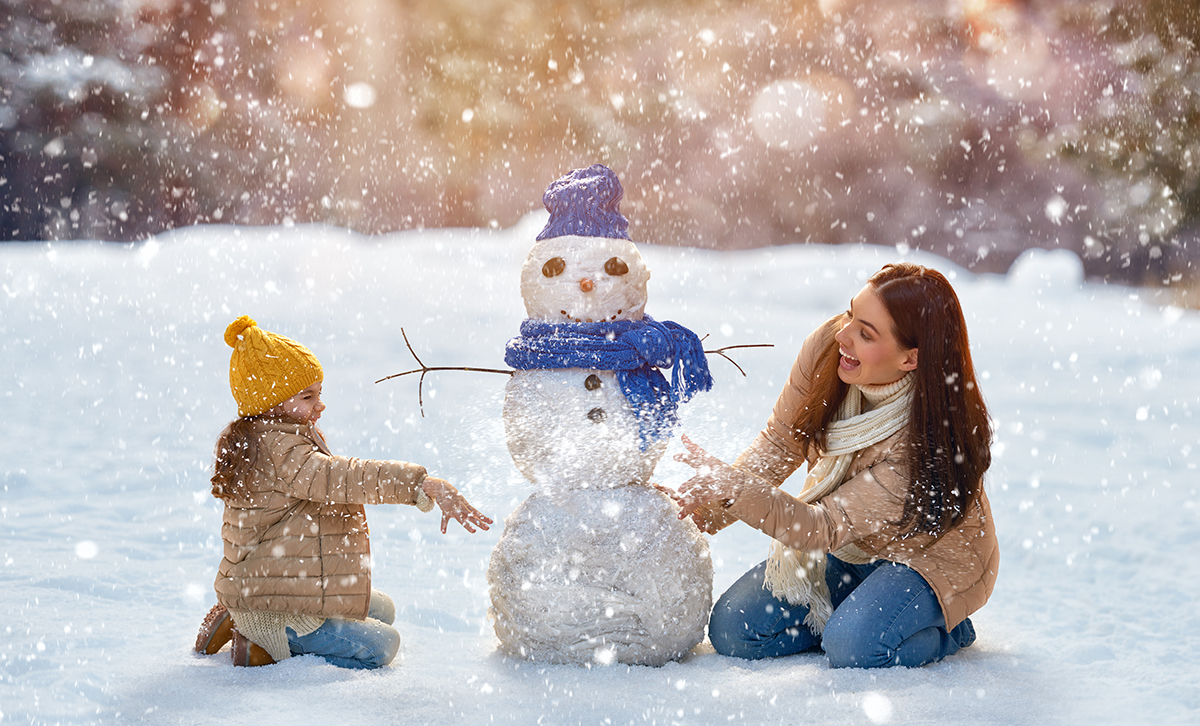 Plan a Perfect Snow Day ❄️ And We’ll Reveal Which City You Truly Belong in Building a snowman
