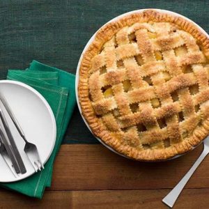 Fill up Your Plate at This Buffet 🍴 and We’ll Let You Know What Age You May Live to Apple pie