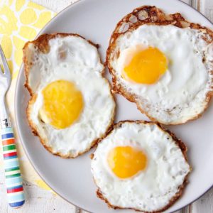 🥞 This Breakfast Buffet Quiz Will Reveal Your Actual and Emotional Ages Fried eggs