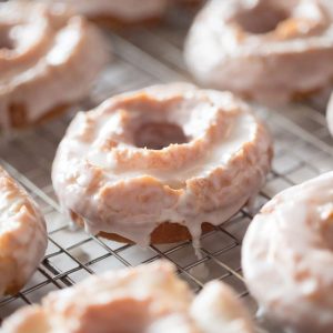 🧁 Which Dessert Are You? Glazed donuts