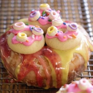 What Donut Am I? Donuts-topped donut
