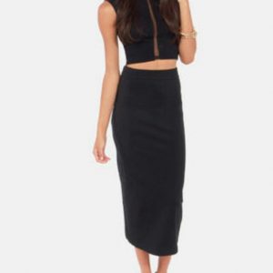 Put Together All-Black Outfit To Know How Dark Your Sou… Quiz 