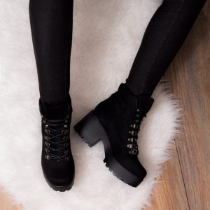 Put Together All-Black Outfit To Know How Dark Your Sou… Quiz 